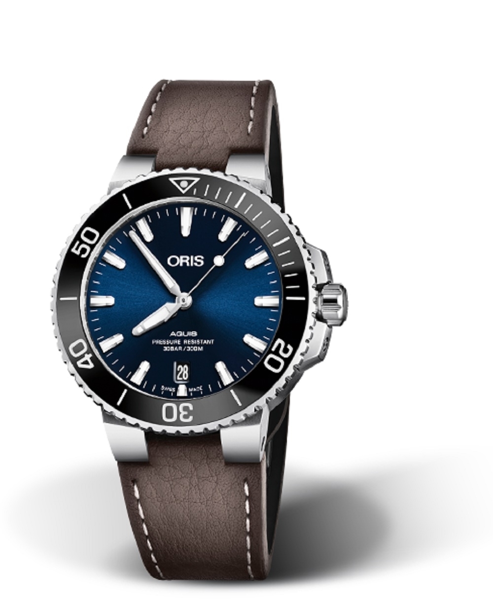 Oris Aquis Date